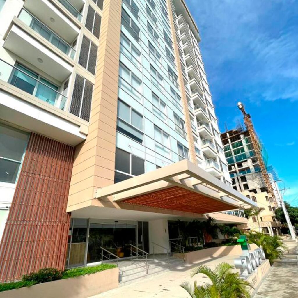 Fachada salguero-suites